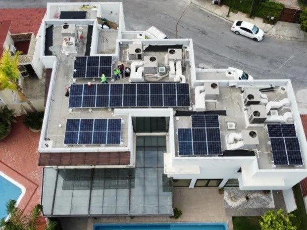 Paneles solares de una instalación residencial de Solardec